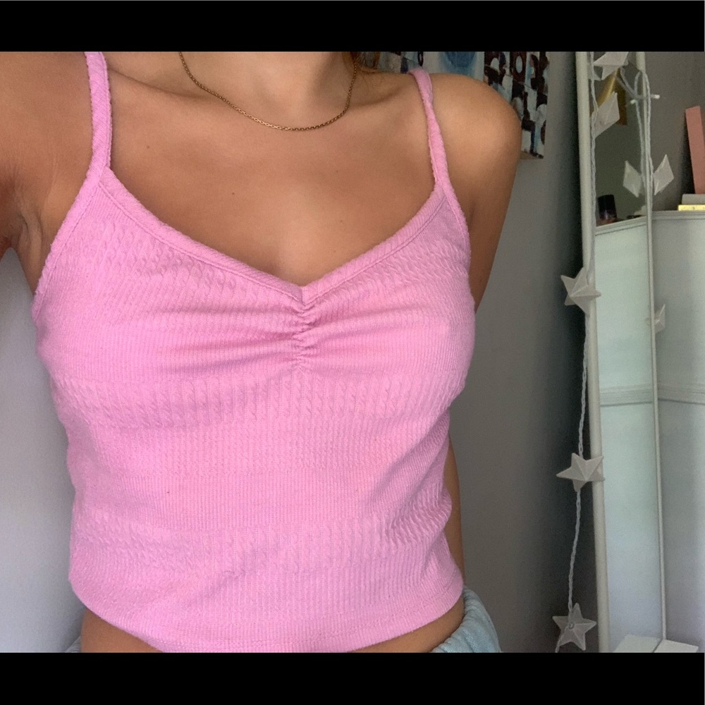 Pink crop tank top with adjustable straps